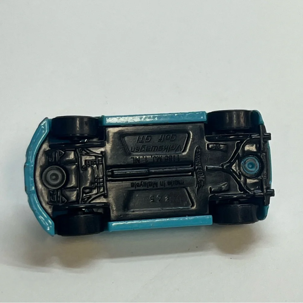hot wheels volkswagen gold gti die cast car 2013 light blue yellow black racing‎